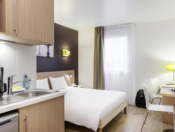 Amplio Estudio para 2 personas con cama doble